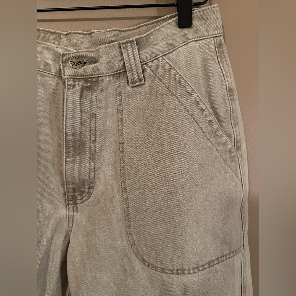 Lee Light Wash Beige/Tan High-Rise Relaxed Jeans - Picture 3 of 9
